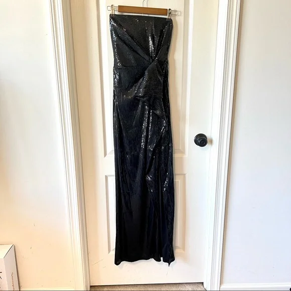 LULU’S Strapless Sequin Gown With Ruffled Waist—SZ. Small - Picture 7 of 15